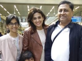 stasha bansal with her family