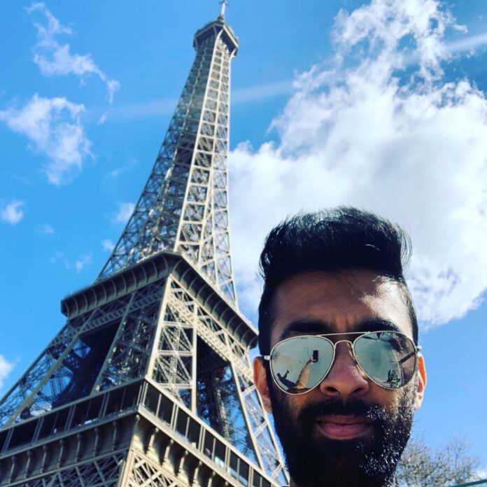 om thoke image in Paris